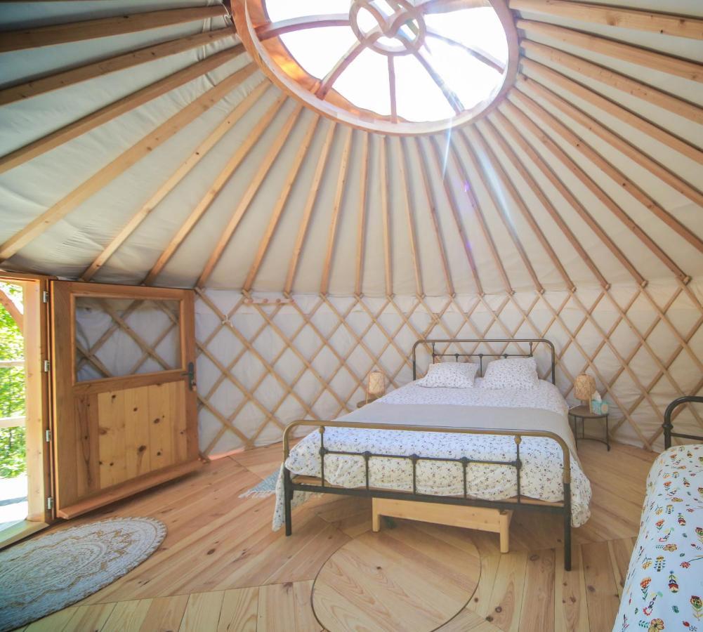 Saint-Paulet-de-Caisson 레 에토엘 드 프로방스 B&B 외부 사진