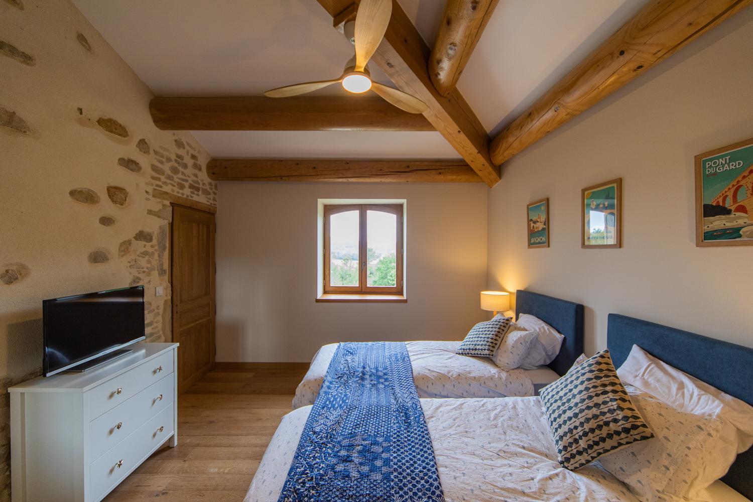 Saint-Paulet-de-Caisson 레 에토엘 드 프로방스 B&B 외부 사진